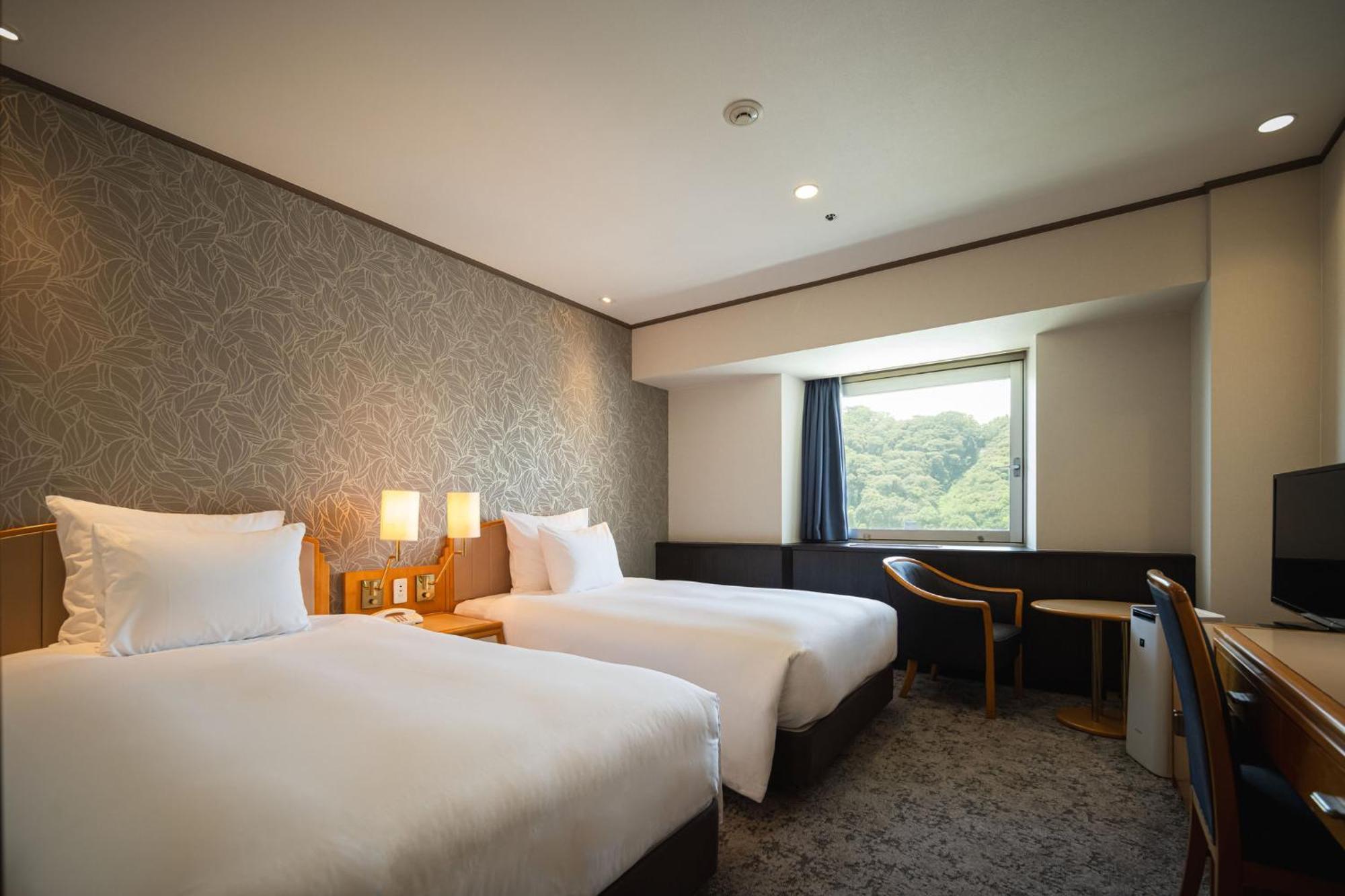 Отель Ana Crowne Plaza Matsuyama By Ihg Экстерьер фото